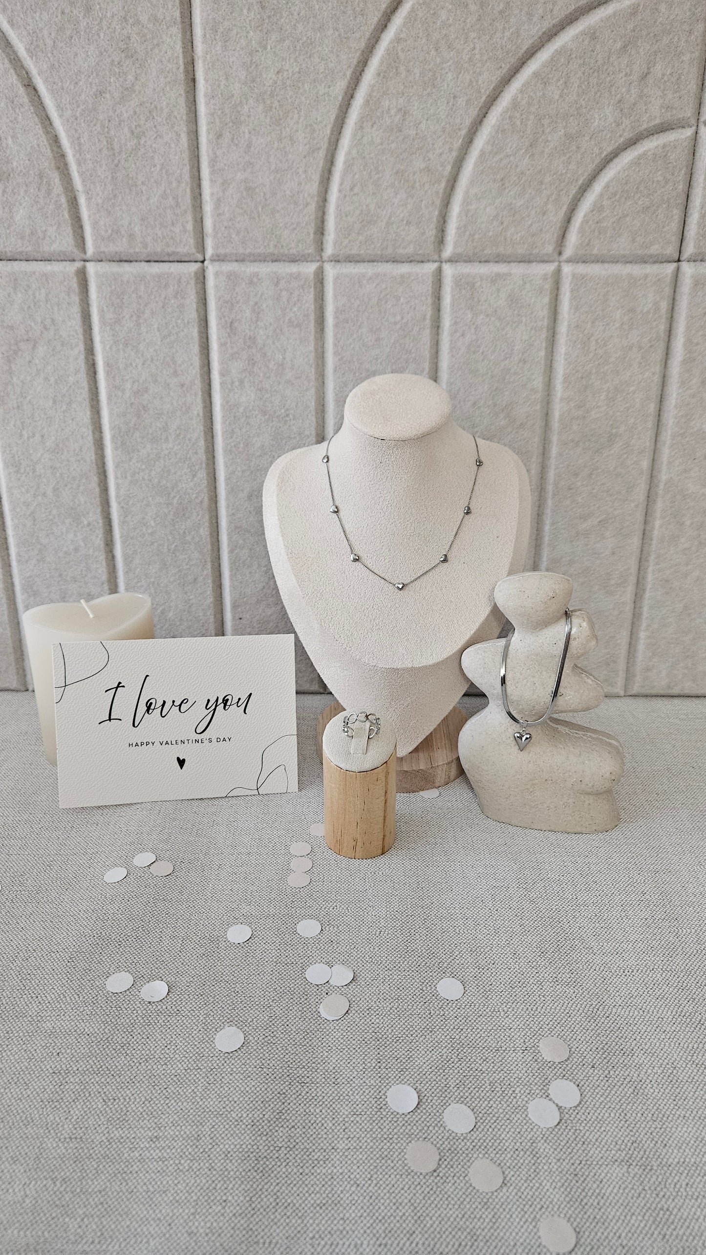 Schmuckset aus Edelstahl in Silber mit Herzmotiven | Valentinstagsgeschenk