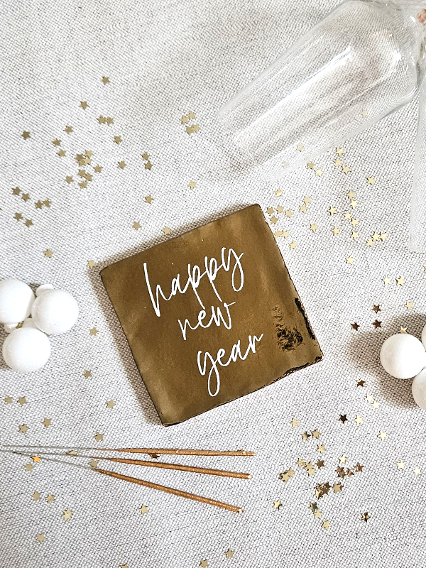 Fliese Happy New Year – Gold