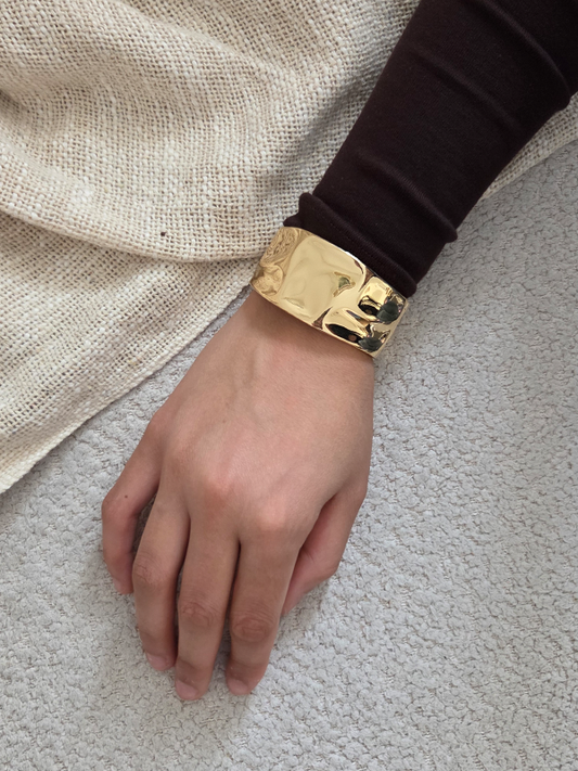 Edelstahl Statement Armband Emilia Gold – Breites Armband